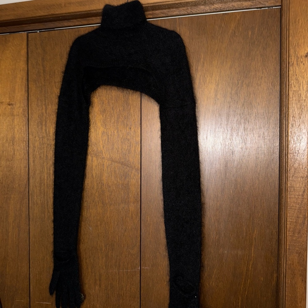 BOTTER Black TURTLE Neck Sweater